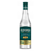 Водка Кедровица на кедровых орехах