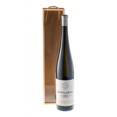 Вино Quinta da Raza Alvarinho Trajadura, 1.5 л Вино Quinta da Raza Alvarinho Trajadura, 1.5 л